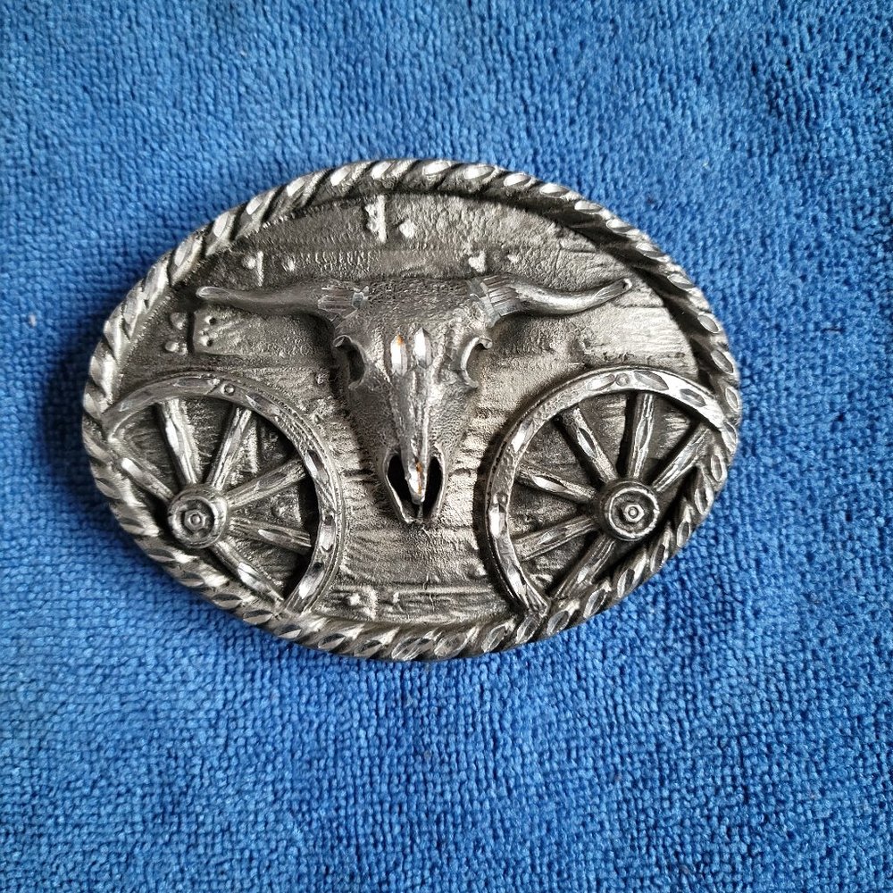 Steer Head Wagon Wheel Belt Buckle